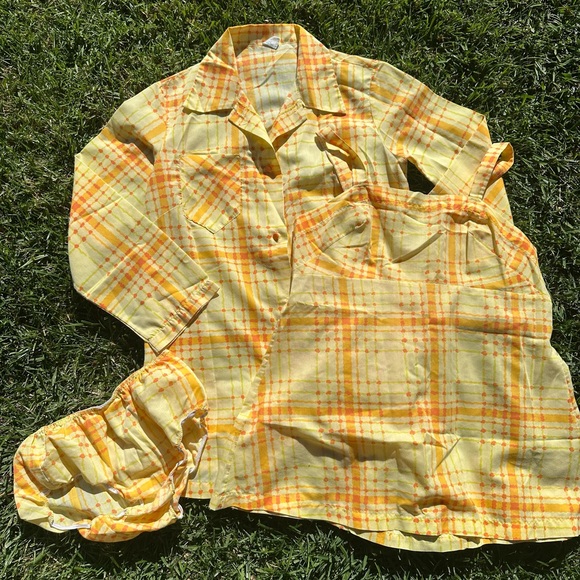 ❌❌ SOLD ❌❌ Vintage Van Raalte 3 Piece Pajamas - Picture 2 of 10